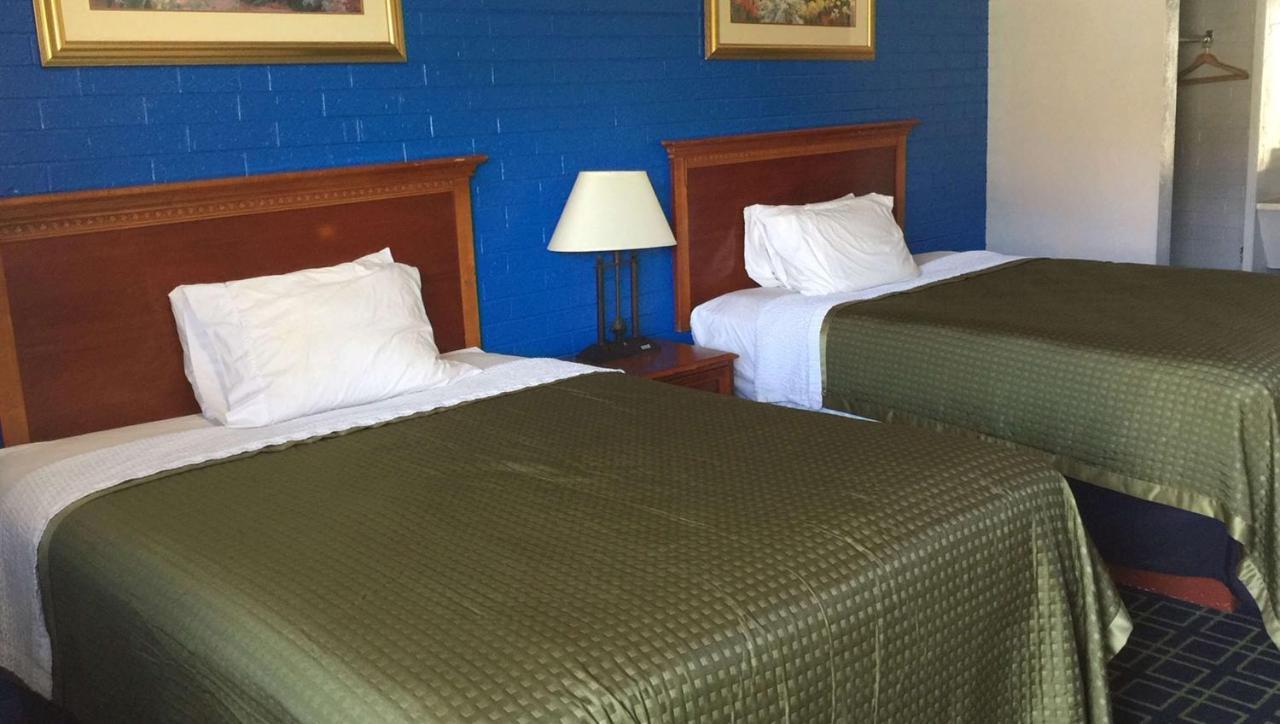 Trade Winds Inn Clinton Ngoại thất bức ảnh